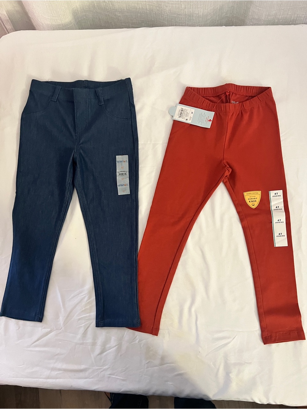 Kids Stretch Leggings bundle navy  and Red - size 4T